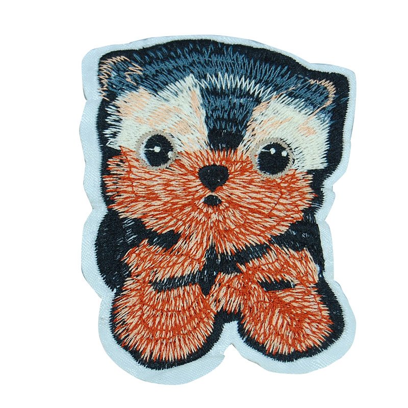 Cat Design Iron On Personalized Embroidery Patch For Garment HGE003